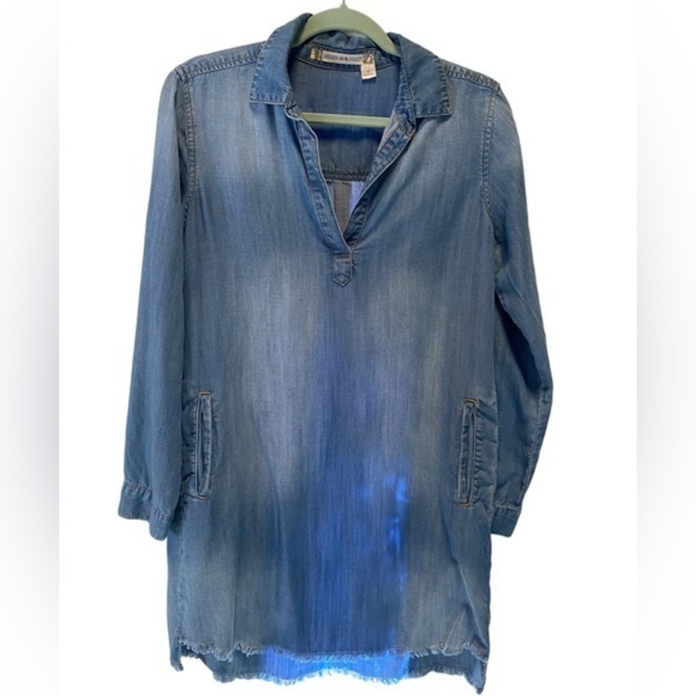 Chelsea & Violet women’s chambray raw hem blue denim mini shirt dress S travel